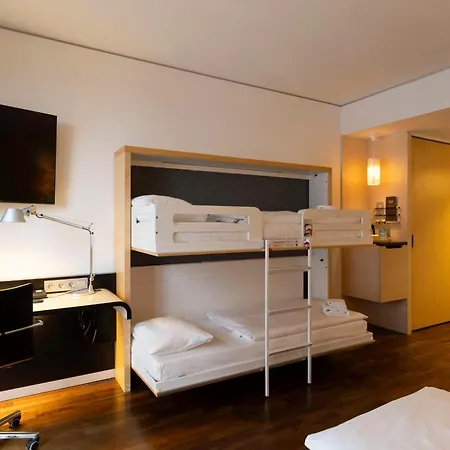 Hotel Scandic Potsdamer Platz 4*