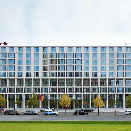 Scandic Potsdamer Platz 4* ברלין