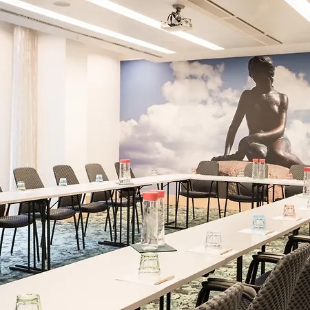 ホテル スカンディック ポツダム プラッツ 4*